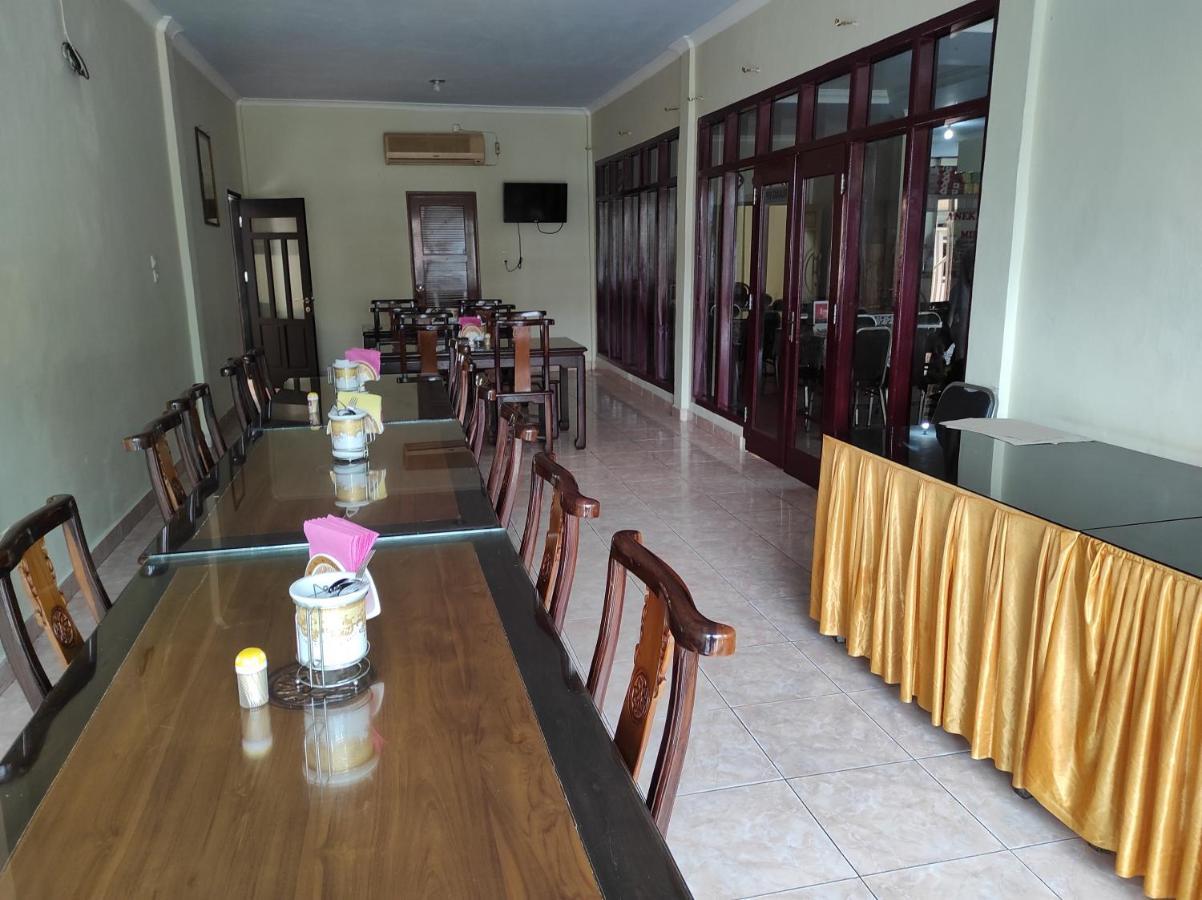 Hotel Randik Sekayu Экстерьер фото